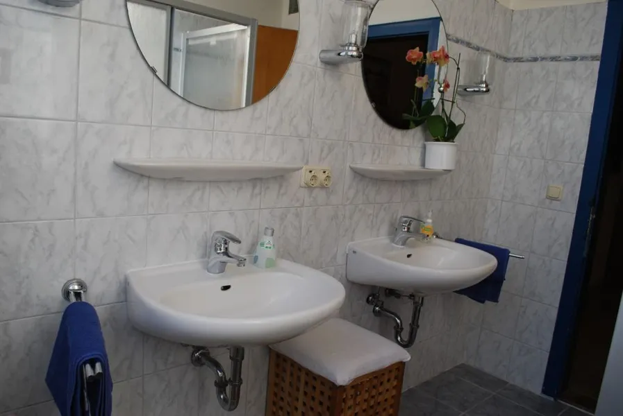 Badezimmer, zweite Ansicht