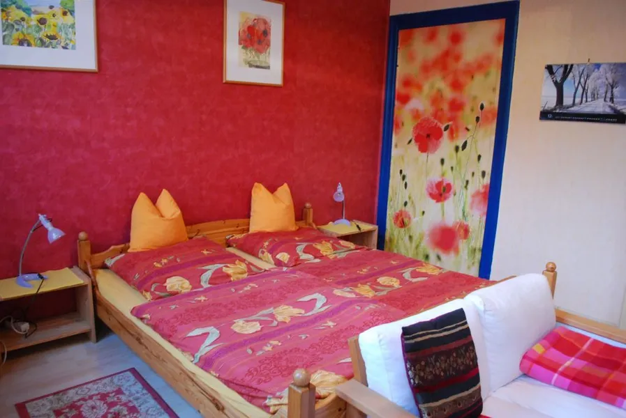 Doppelzimmer, zweite Ansicht mit Blick zur Wand